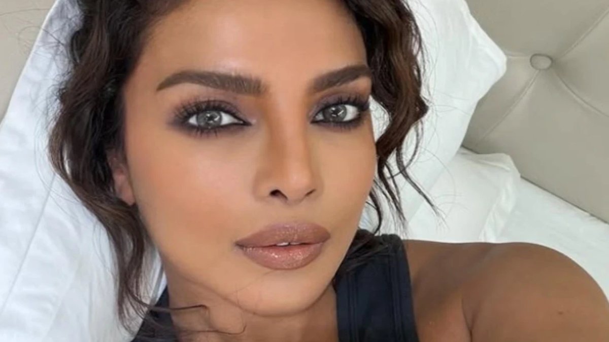 Priyanka Chopra और Angelina Jolie पहली बार साथ आएंगी नजर, अभिनेत्री ने किया बड़ा खुलासा 