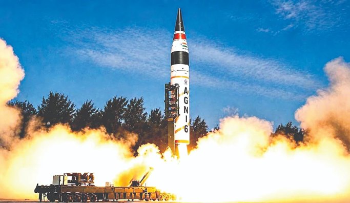 India nuclear weapons: भारत ने बढ़ा लिया परमाणु हथियारों का जखीरा