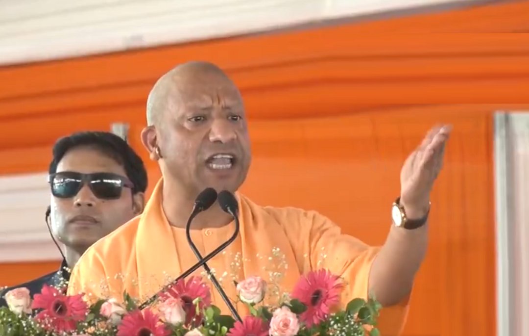 राम मंदिर चढ़ावा चोरी केस में FIR के बाद सीएम योगी का बड़ा बयान, कहा- ''जन आस्था के साथ जो खिलवाड़ करेगा...''