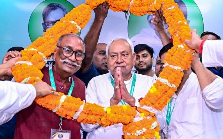 नीतीश कुमार फिर बने JDU के राष्ट्रीय अध्यक्ष; कहा- बिहार के बाहर भी जेडीयू को मजबूत करना है.