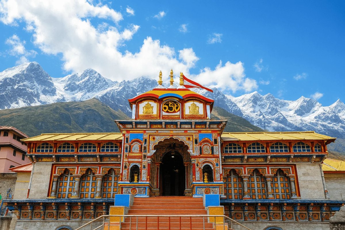 Badrinath Dham Donation Theft: बद्रीनाथ धाम दान चोरी मामले में बड़ी कार्रवाई, मंदिर समिति के निलंबित PA प्रमोद नौटियाल को SIT ने देहरादून से किया गिरफ्तार