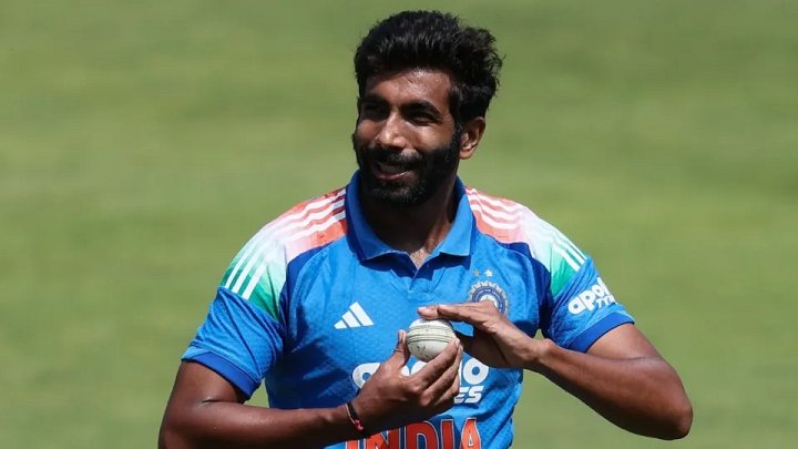 Sports News: तीन साल बाद पुराने अंदाज़ में बुमराह ने की वनडे में वापसी