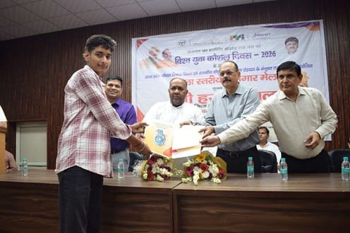 Meerut News: रोजगार मेले में 121 युवाओं का चयन, मौके पर मिले ऑफर लेटर