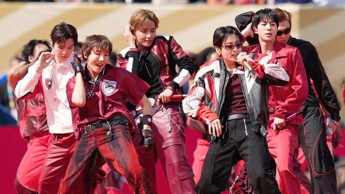 BTS World Cup Performance : फीफा वर्ल्ड कप के फाइनल में बीटीएस का तहलका, हाफटाइम शो में 'Dynamite' पर धमाकेदार परफॉर्मेंस से बांधा समां