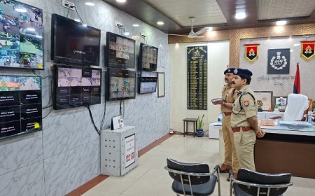 कांवड़ यात्रा को लेकर डीआईजी कलानिधि नैथानी ने किया मेरठ शहर का भ्रमण